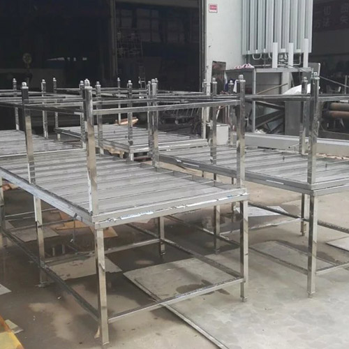 不銹鋼操作臺(tái)